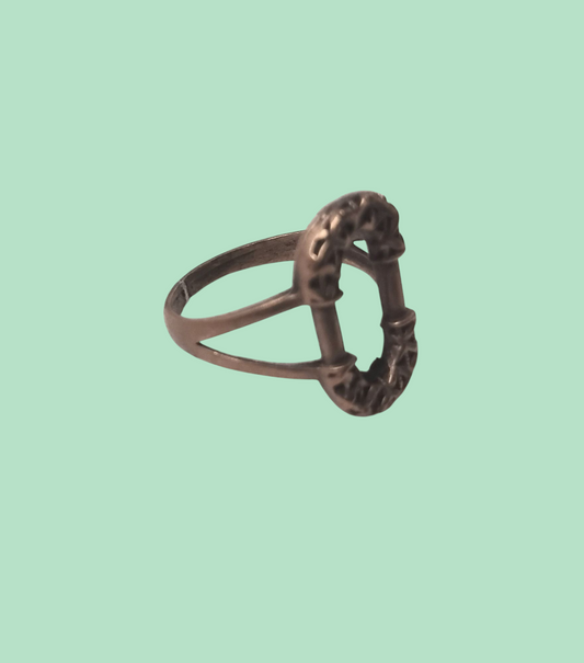 Essa ring