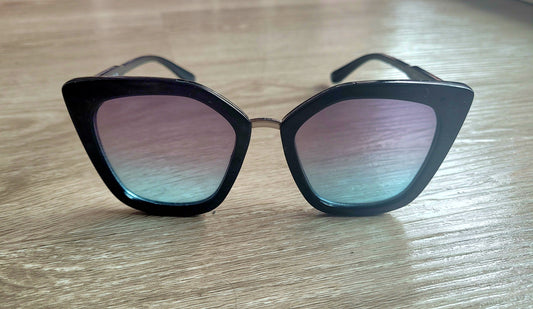 Vintage sunglasses - Vince Camuto